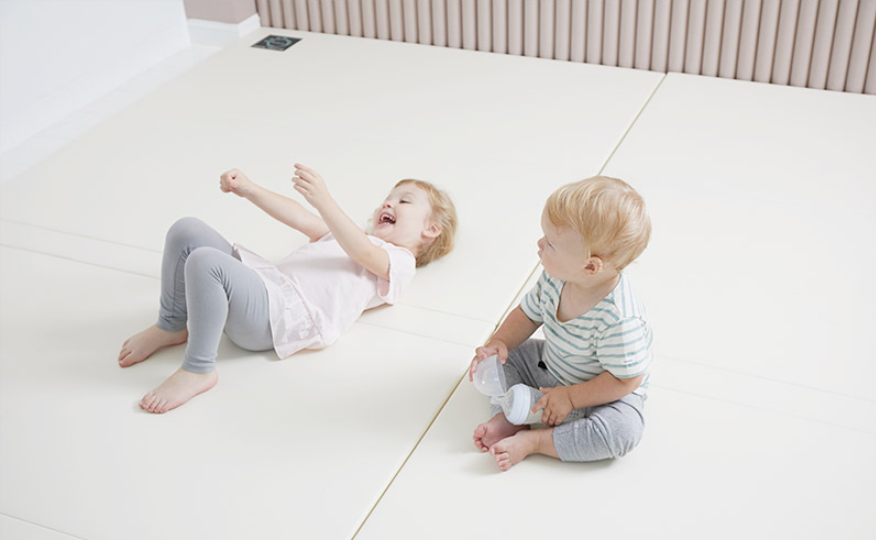 Creamhaus Free Inward-Folding Play Mat (1+1)